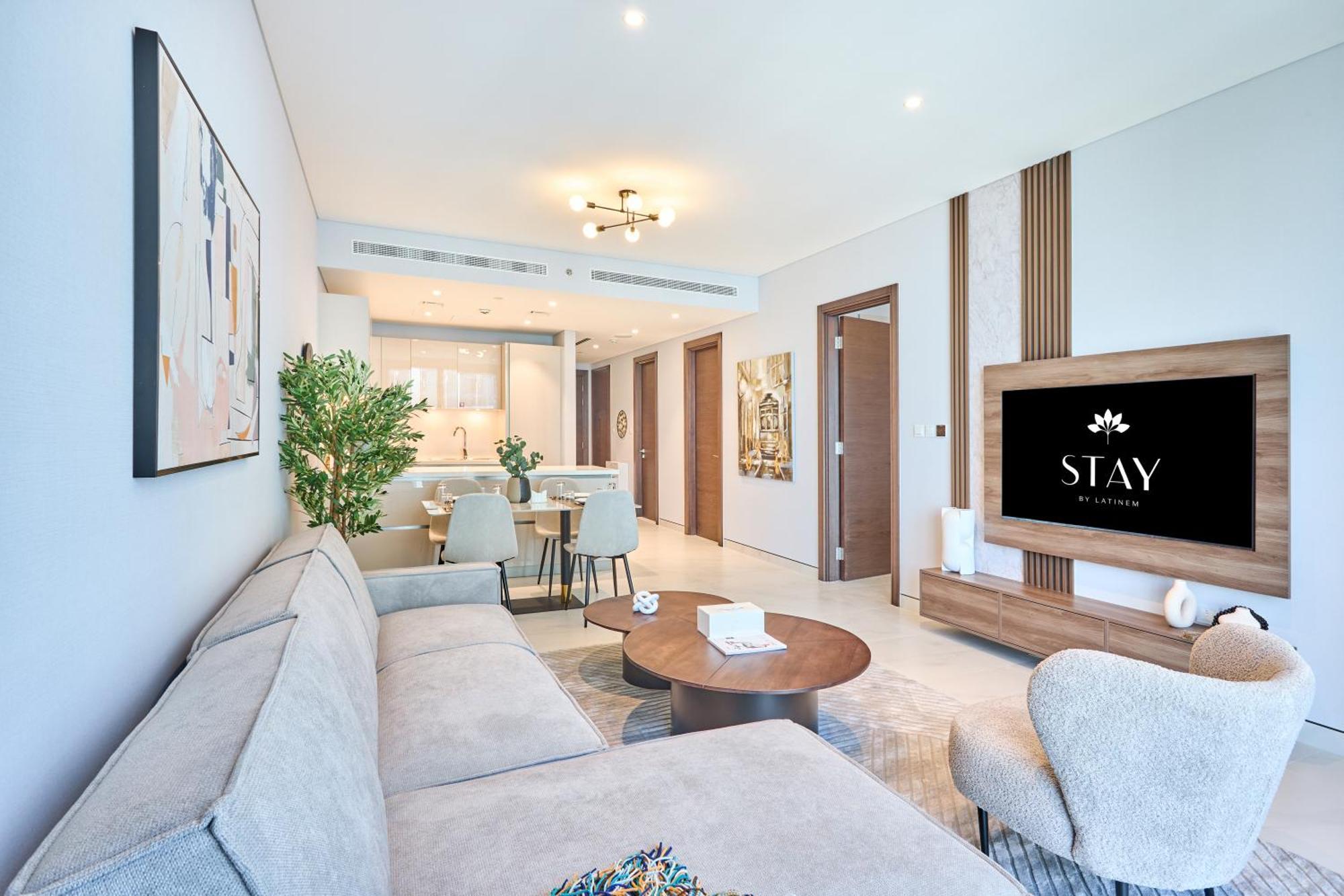 By Latinem Luxury 1br Cvg 3106 Near Burj Khalifa * Dubai