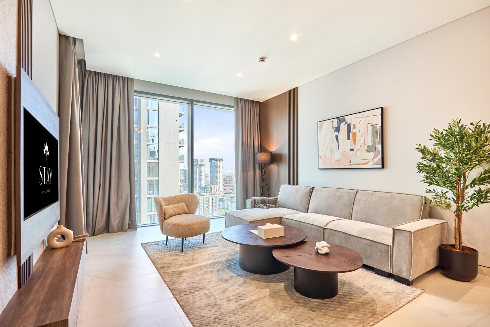 By Latinem Luxury 1br Cvg 3106 Near Burj Khalifa *